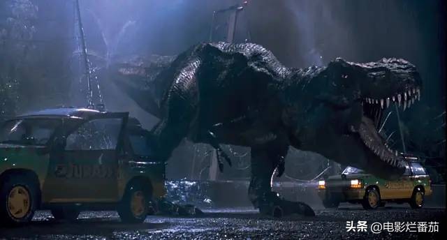 80年代风起云涌，90年代枭雄辈出，香港电影终在2002划上不甘句号