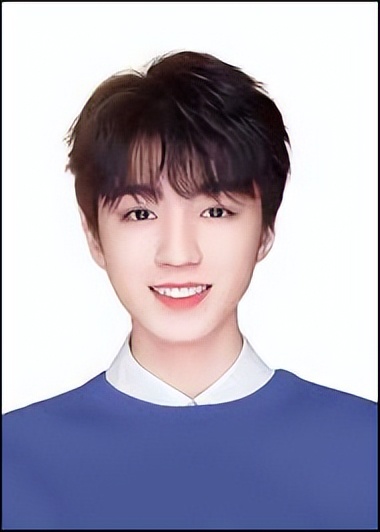 王俊凯简历,重庆八中王俊凯简历