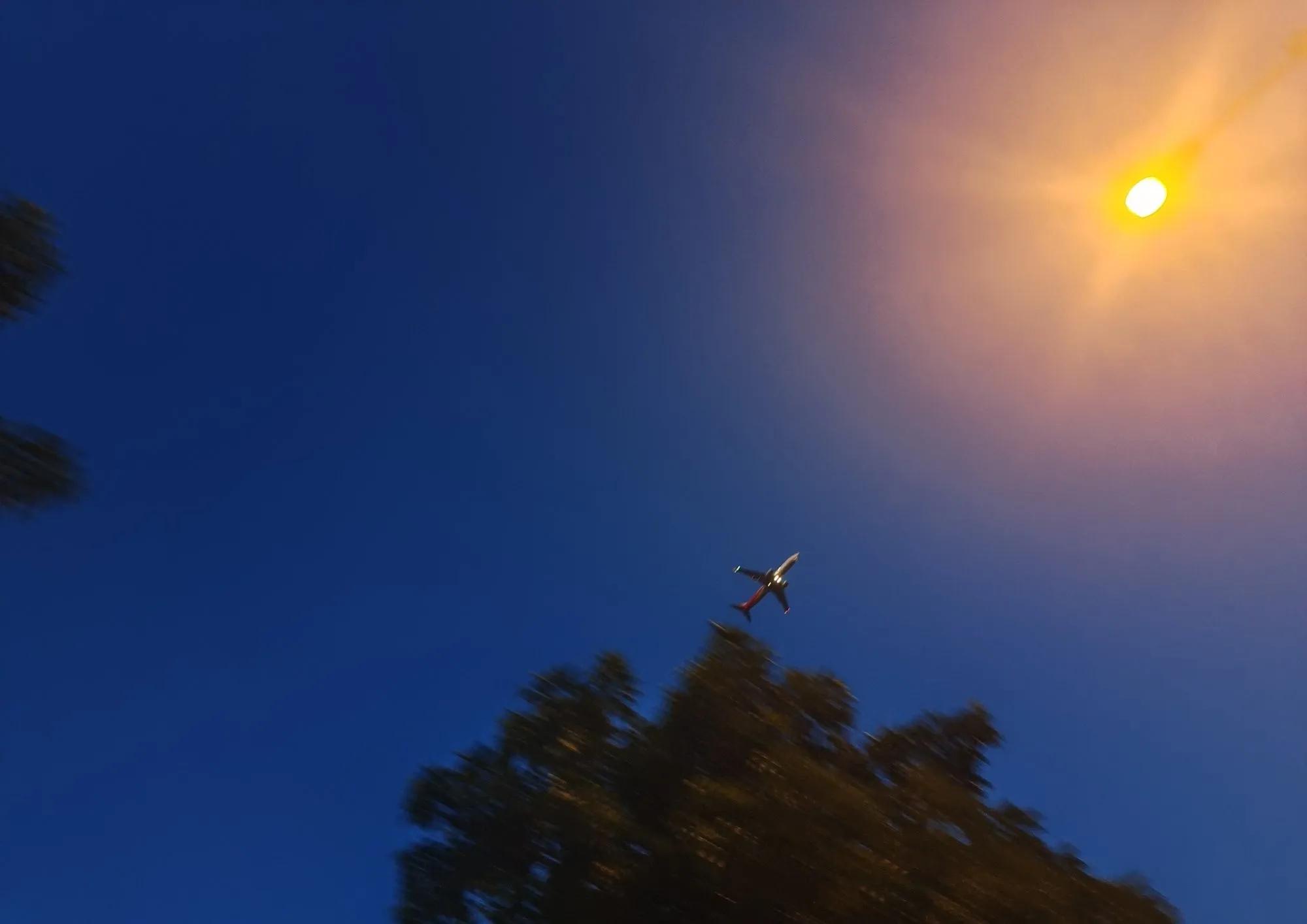 天高云淡深秋风景图片,下雨天看海看风景图片