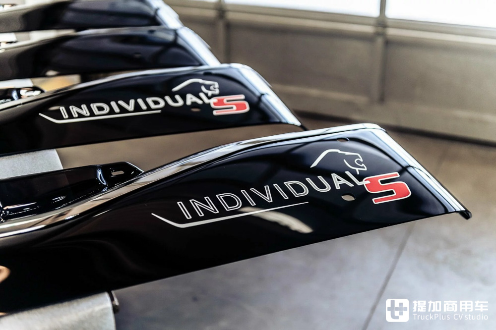 德国曼恩重卡改装,德国曼恩牵引车改房车