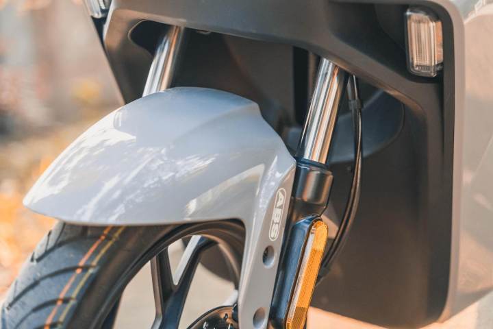 九号电动机械师mmax90支持多大快充,九号电动车机械师mmax90测评