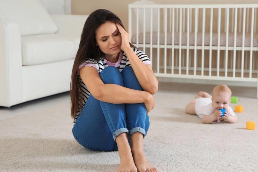 女朋友外阴长期干涩是怎么回事,女人妇科天生干涩是什么原因