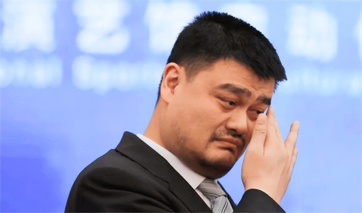 贵州村超联赛双方打架,直击贵州“村超”足球之夜