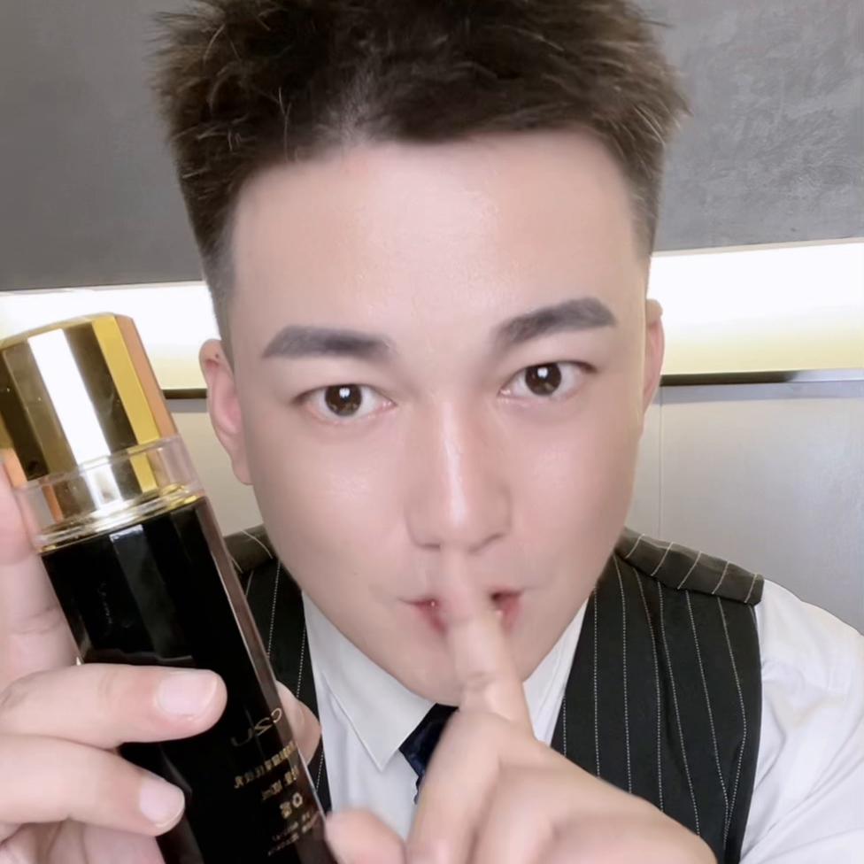 皱纹越来越多怎么办才能淡化皱纹,紧致提升淡化皱纹真的贼好用