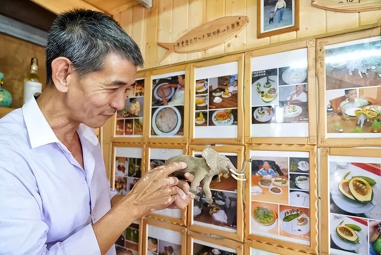 广州单亲爸爸花高价培养儿子，拒绝再婚，19岁儿子留学后却自杀了