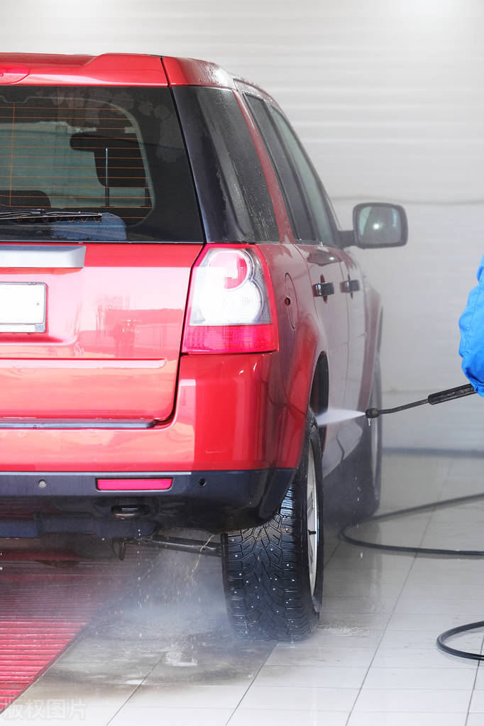 打蜡封釉和镀膜镀晶,镀膜跟封釉有什么区别