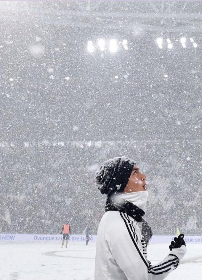 不懂球也看世界杯,不懂球但看世界杯