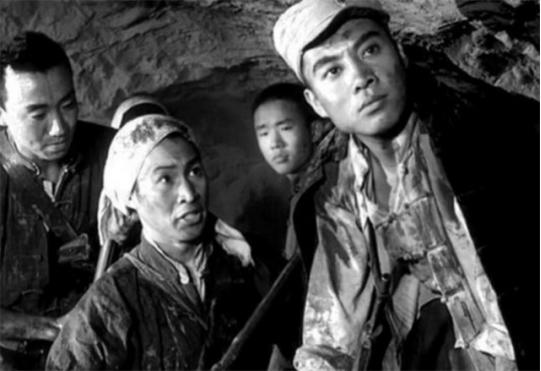 英雄儿女王芳晚年状况,演英雄儿女的王芳现状