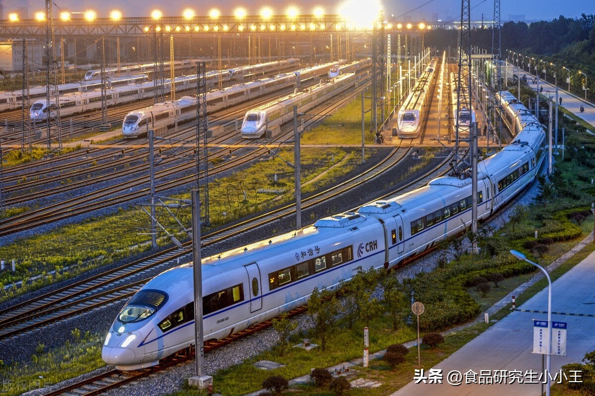 重庆和成都哪个是西南中心城市,成都和重庆城市布局的区别