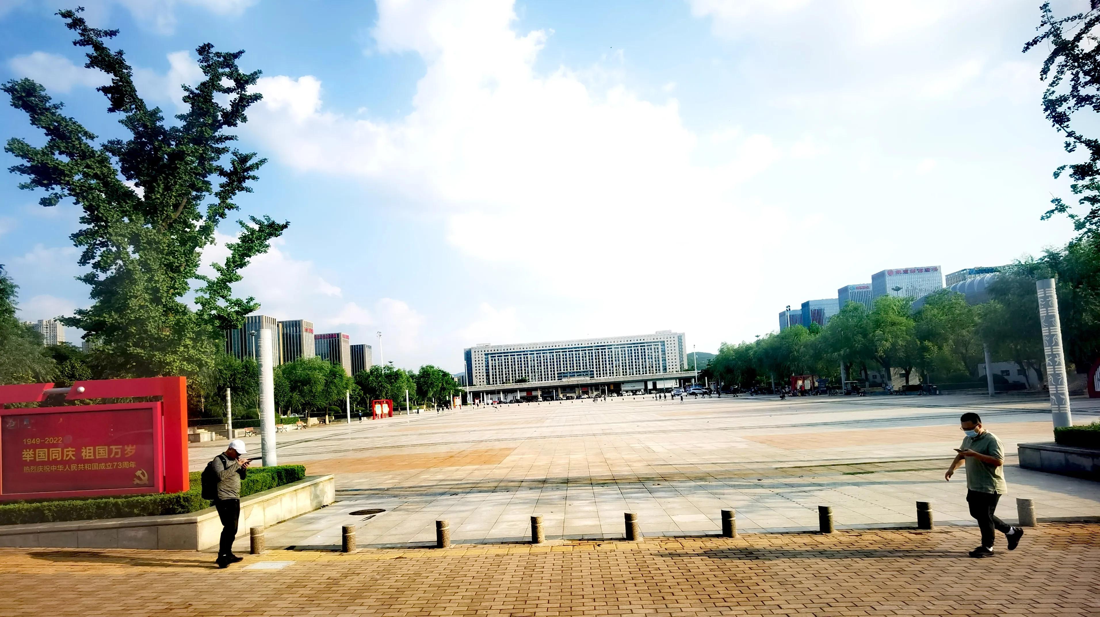 济南二环的楼,济南1700亿的楼