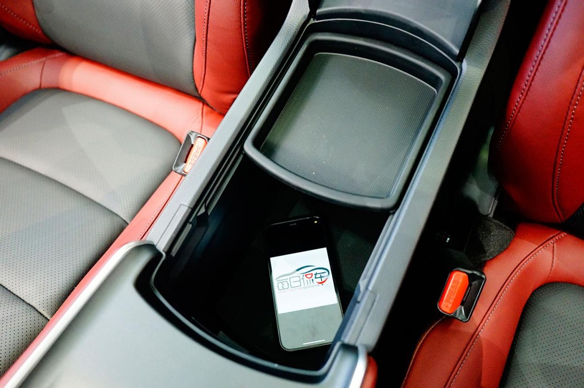 本田雅阁八代有座椅通风功能吗,本田八代雅阁升级航空座椅