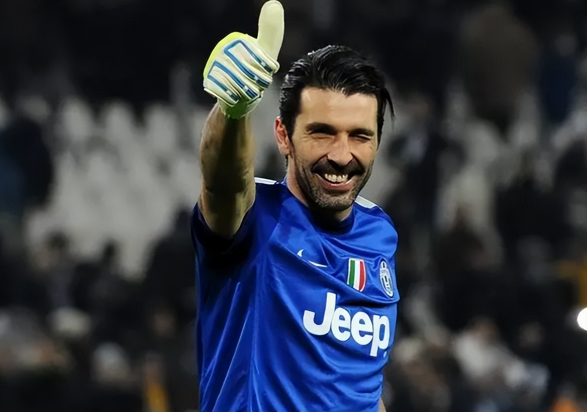 布冯凭什么说是21世纪最佳门将,布冯是绝对的传奇