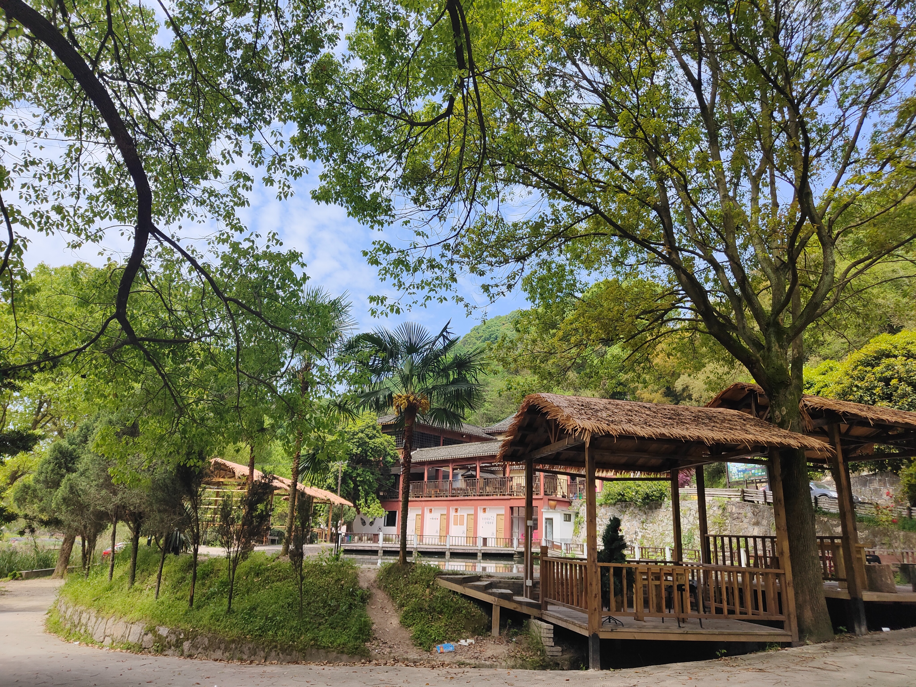 长沙农家乐罗汉山庄春日一日游,长沙农家乐一日游团建烧烤野炊
