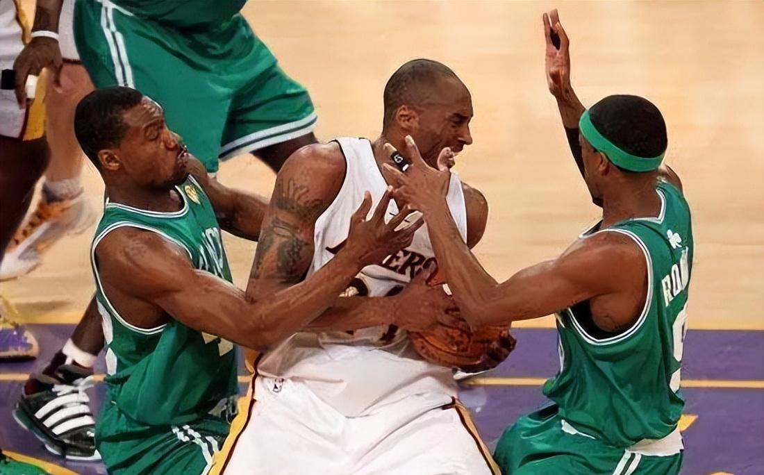 鏖战7场创下1-3大逆转的历史纪录,近十年总决赛大比分