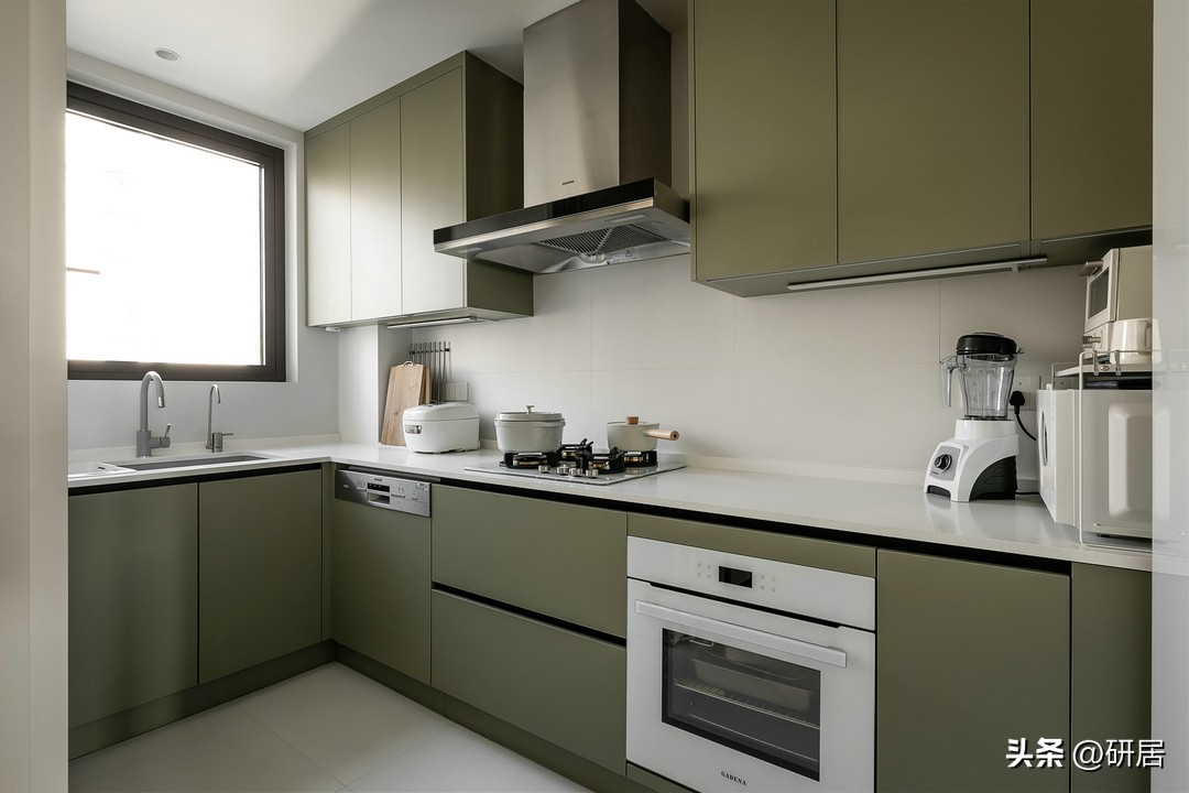 自己动手刷白吊顶,吊顶装修刷白全过程