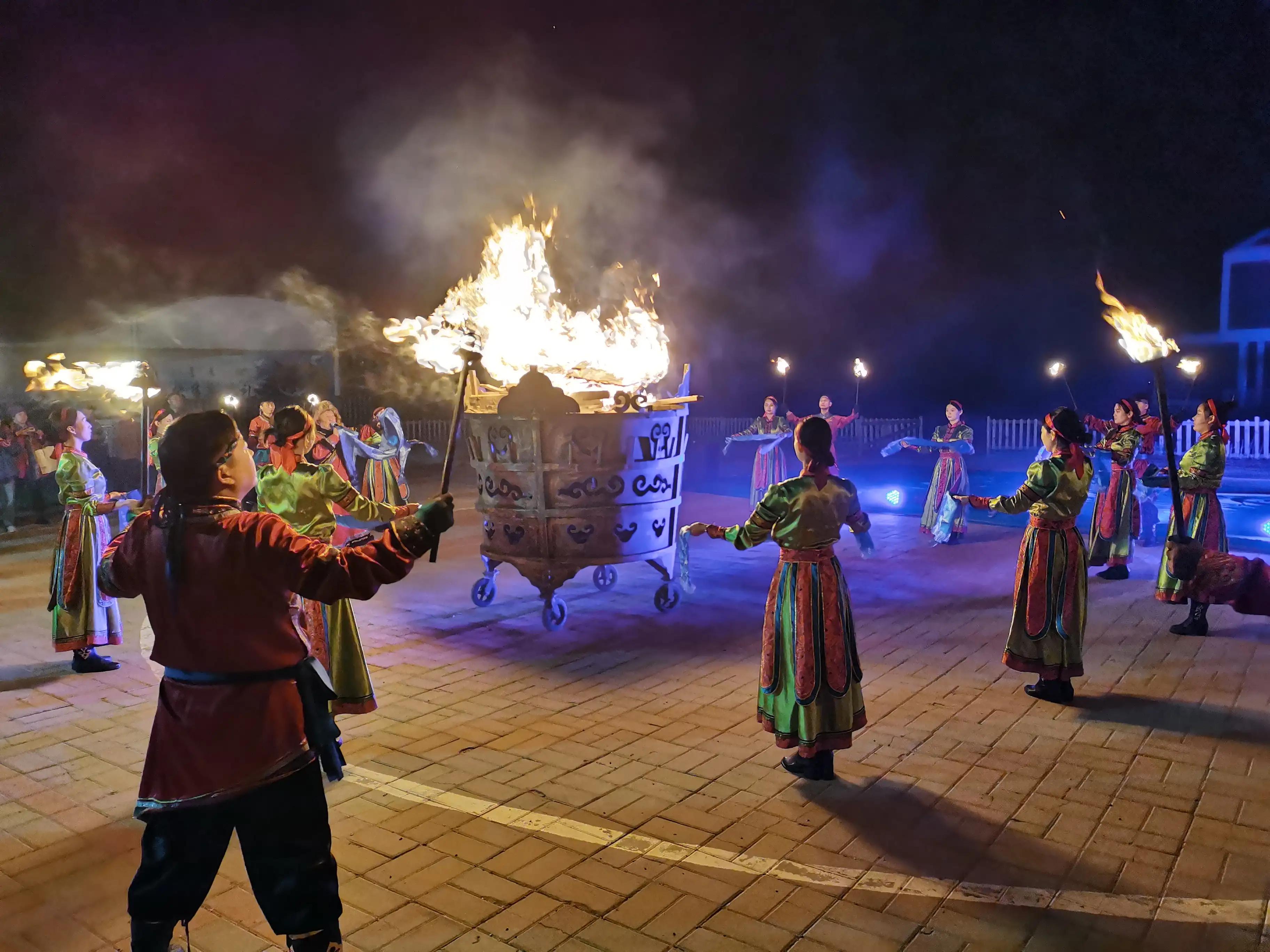 鄂尔多斯市文旅集团与西安重点旅行社深化合作恳谈会隆重召开