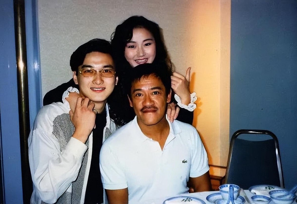 他买11栋楼，坐拥35亿身家，为何儿子还被女方嫌“穷”？