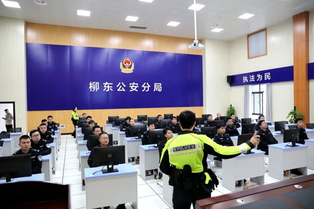 在柳州电动车上什么牌是正规的,柳州电车牌照怎么区分真假