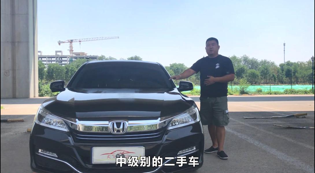 十万预算买什么二手车？大飞评测这款二手雅阁