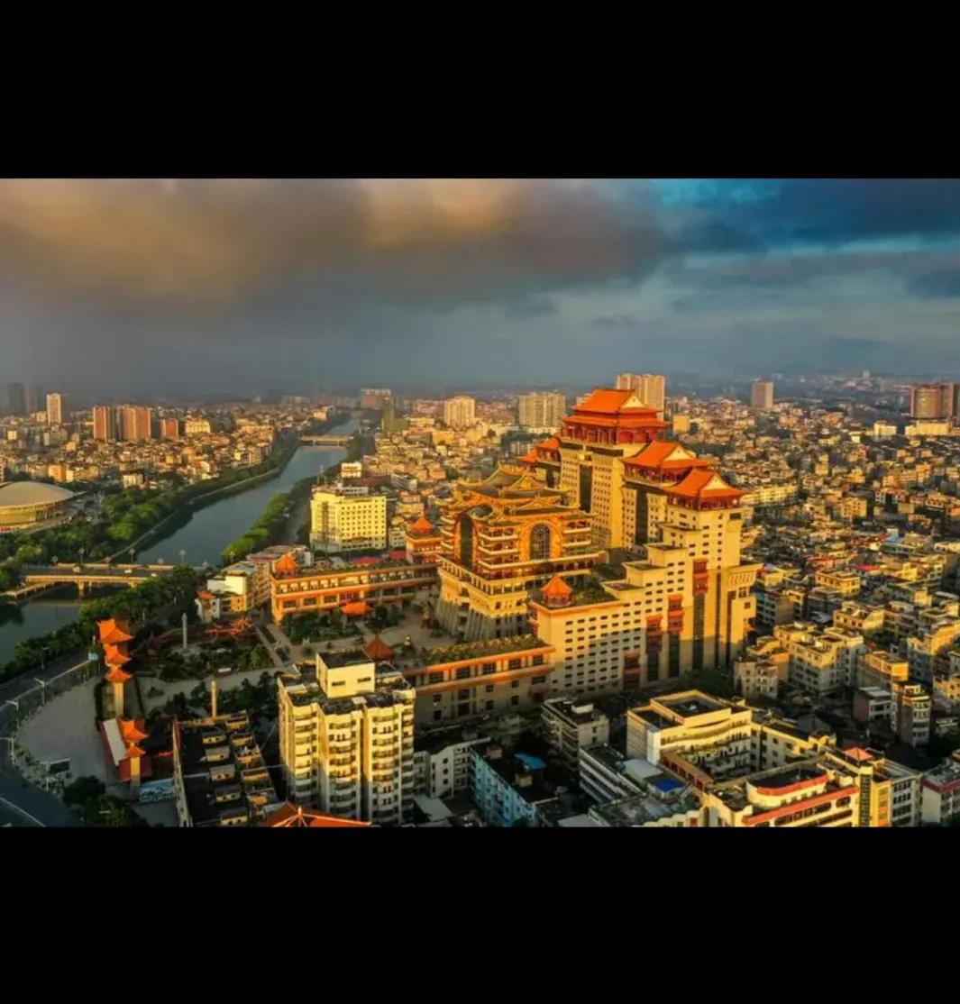 广西玉林云天宫内部,云天宫神秘又富丽堂皇的宫殿