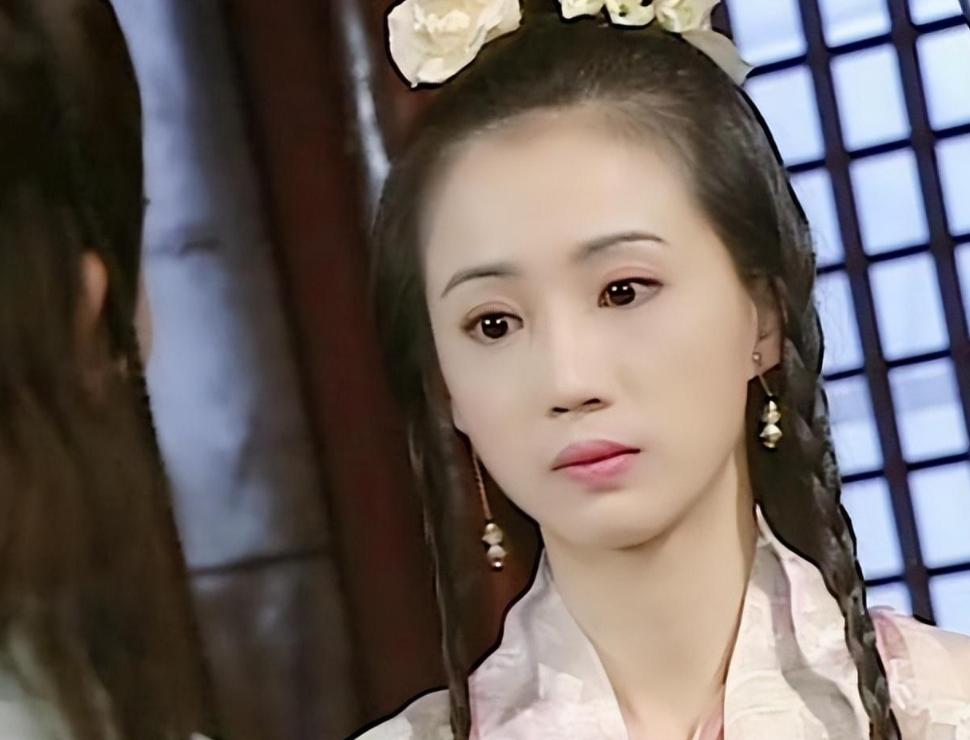 桑妮的20岁照片,桑妮颜值巅峰出家