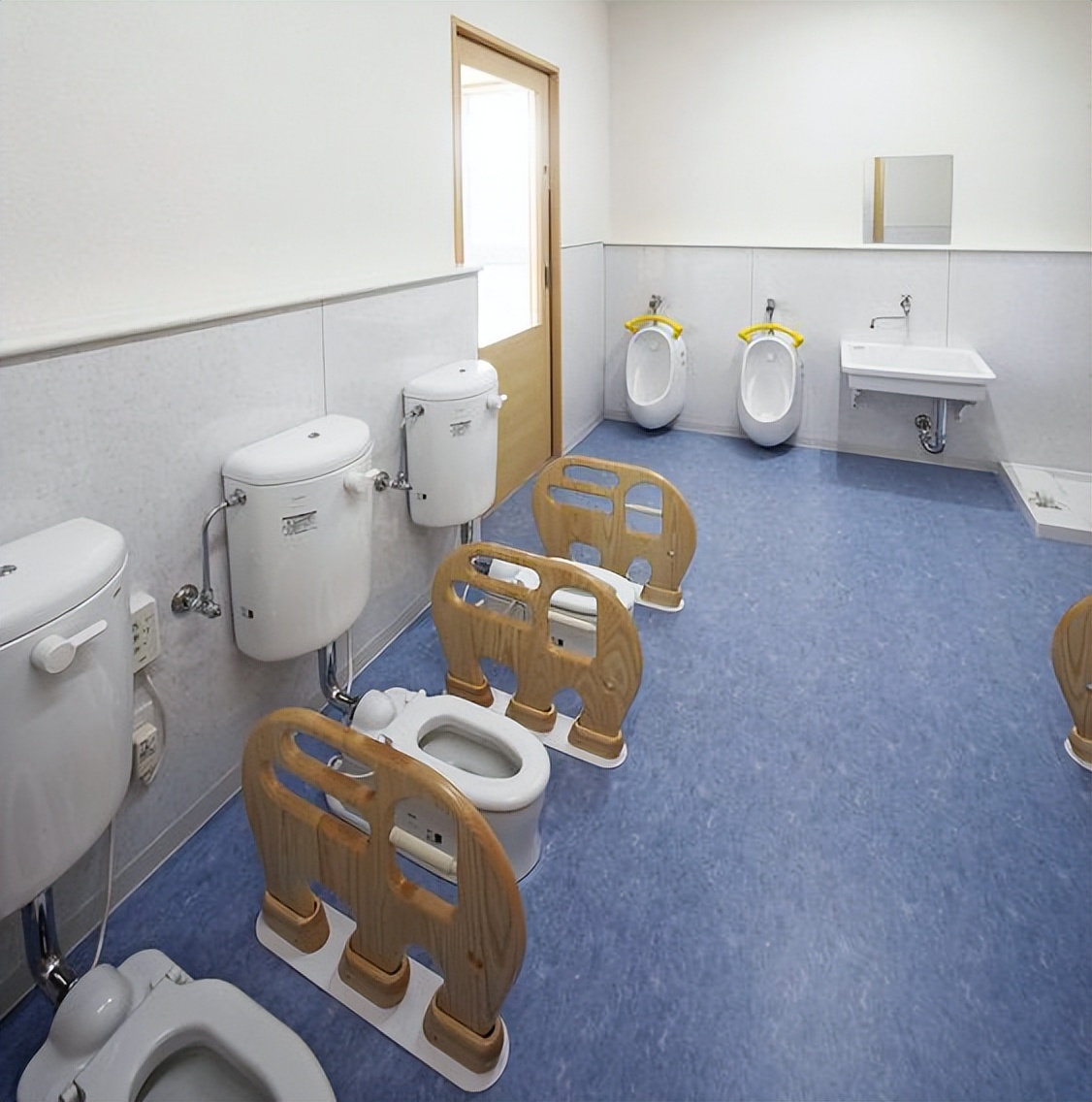 卫生间安装小便器尺寸一览表,卫生间挂式小便器尺寸高度