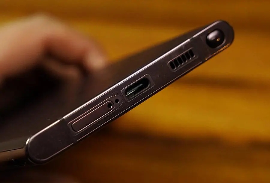 12GB+512GB+IP68，跌价2500元，10倍光学变焦旗舰双11售价大跳水