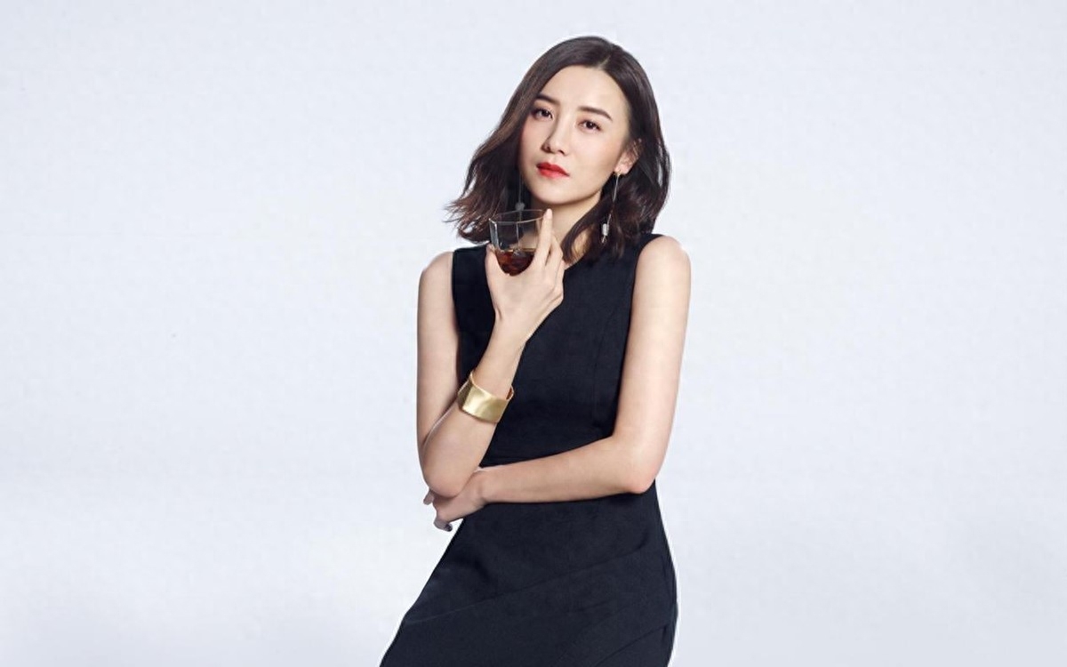 小宋佳自由式婚姻,小宋佳与名导传绯闻