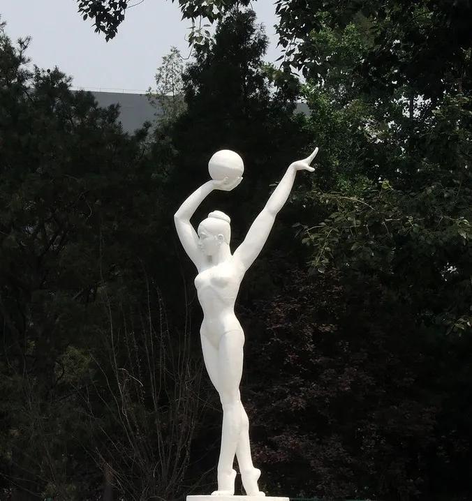 北京体育场雕塑工作室,北京工人体育馆门口雕塑原型