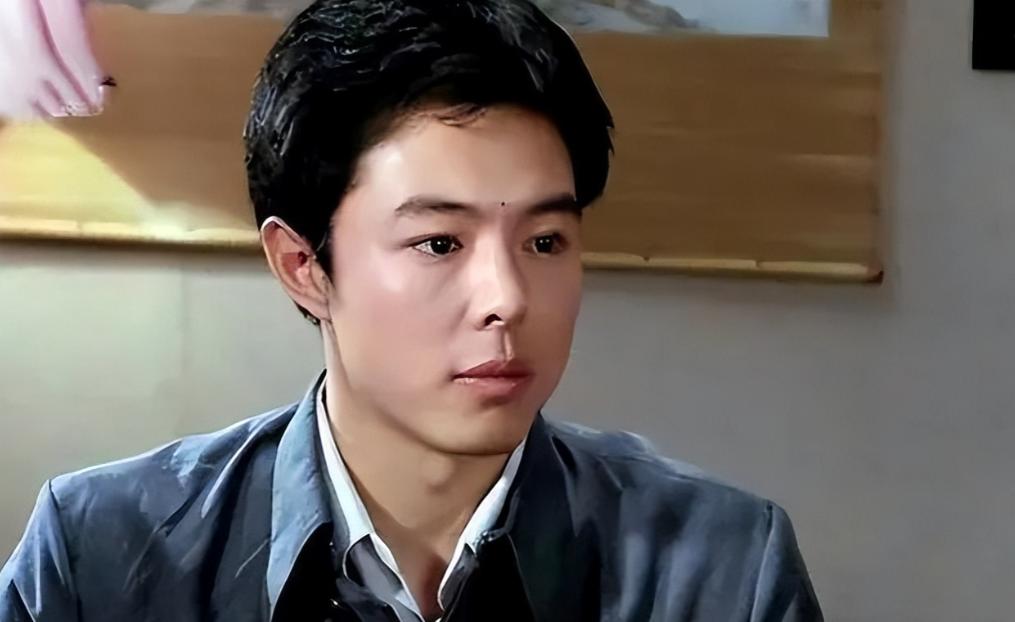 皇帝专业户张铁林近况,皇帝专业户张铁林不为人知的一面