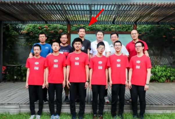 国际数学奥赛中国队夺金视频,全球数学竞赛韦东奕为什么没参加