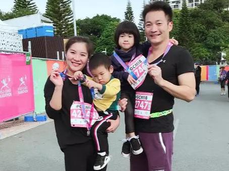 表面很正派的伪君子,表面正人君子实际上腹黑小说