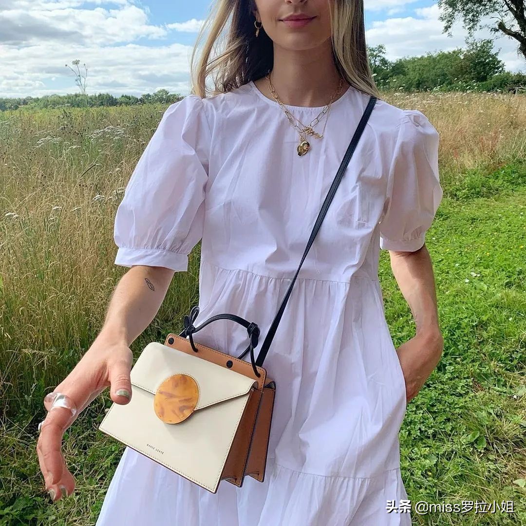 袁咏仪买名牌包包,袁咏仪同款小包