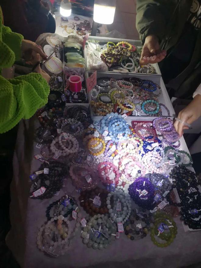 盘串小学生,盘串的小孩儿