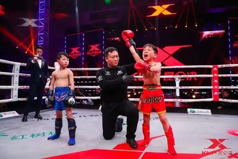 裁判石峥,裁判员石峥