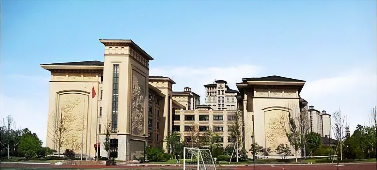 上海知名的国际教育机构,上海耀中国际学校学费多少