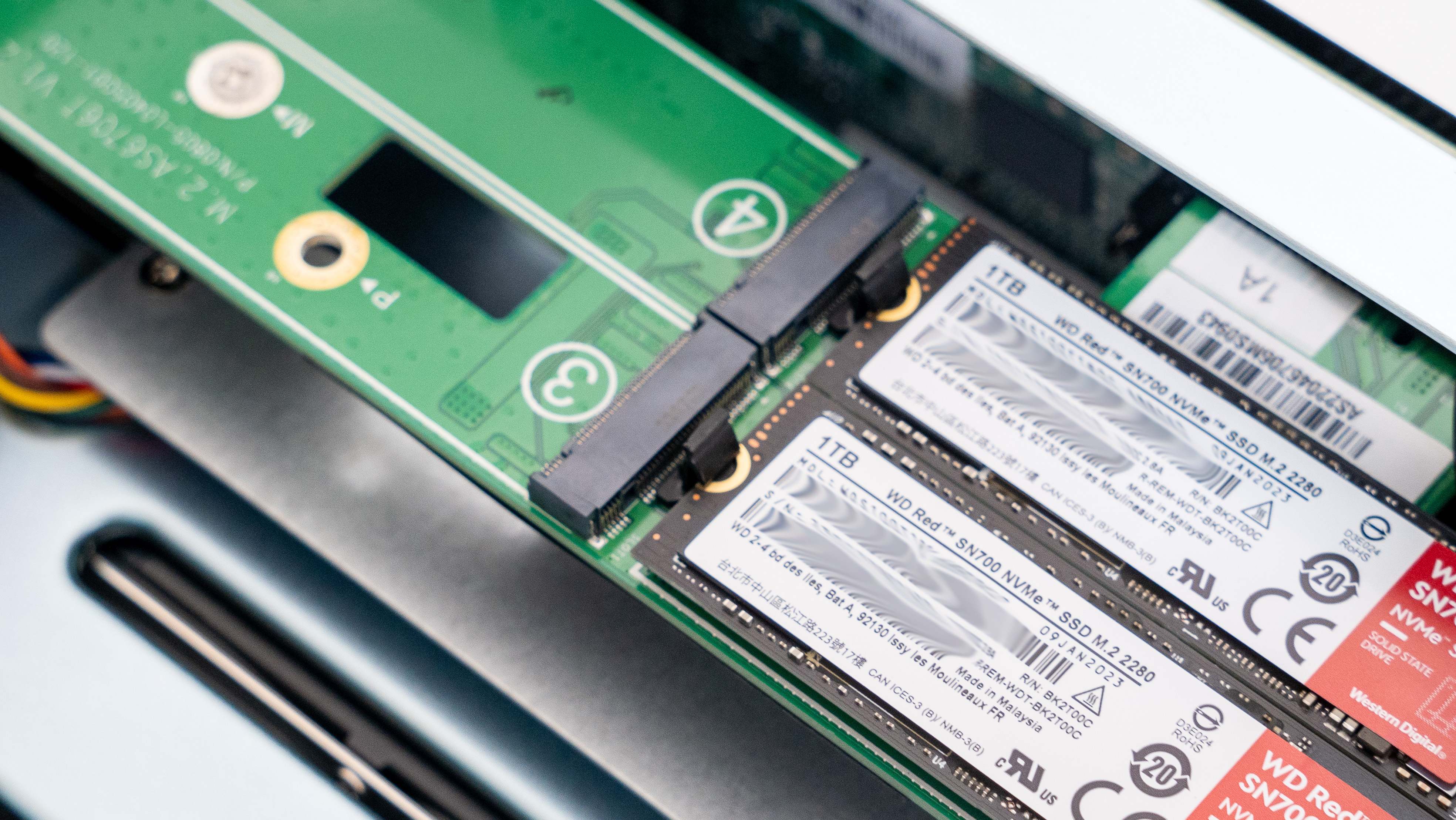 西部数据红盘plus比pro慢多少,西部数据红盘2个4t还是1个8t