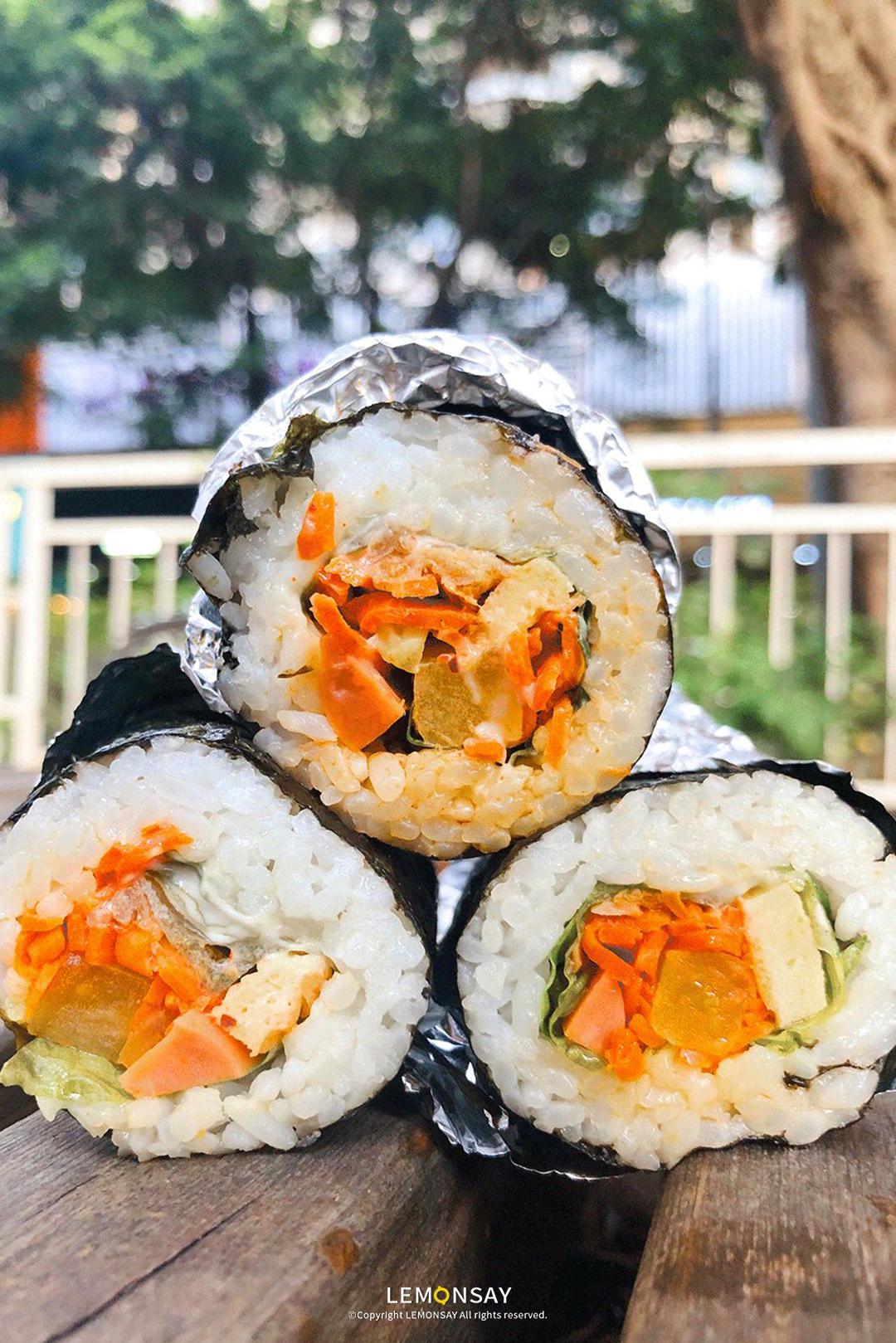 朋友总是把我挂在嘴边怎么办,朋友老是把你赚钱多挂嘴边