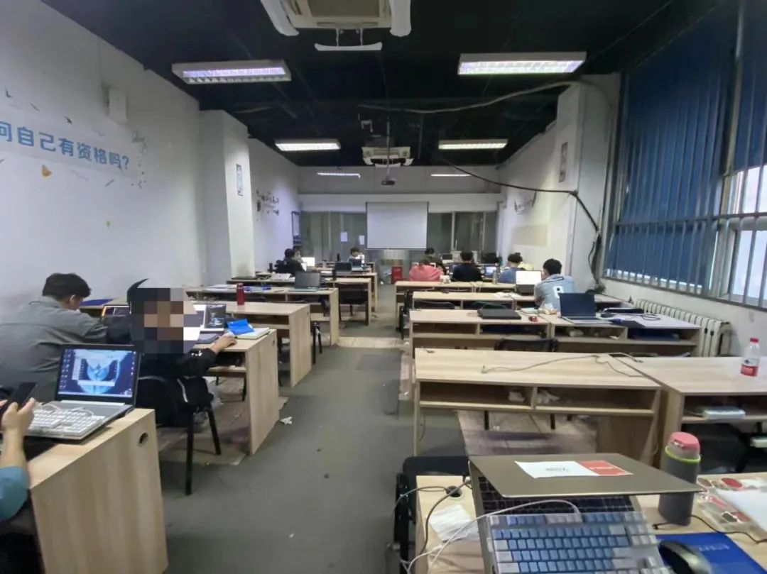 如何从一个菜鸟变成合格的程序员,从零开始成为一个合格的程序员