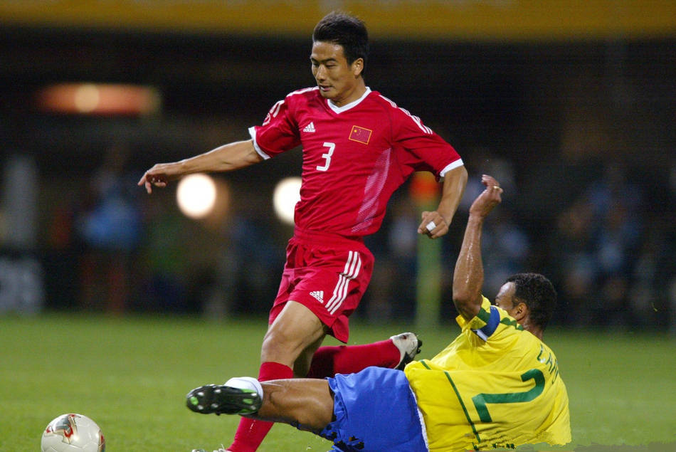 中国男足对巴西男足2002世界杯,21年国足vs越南
