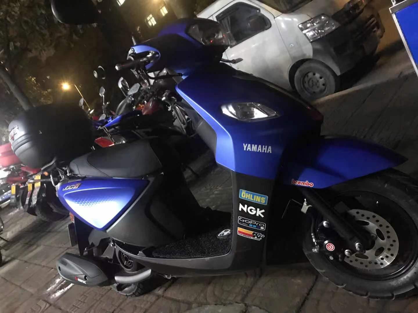 我们在错误的时间遇到了错误的人,在错误的时间遇到了不该爱的人