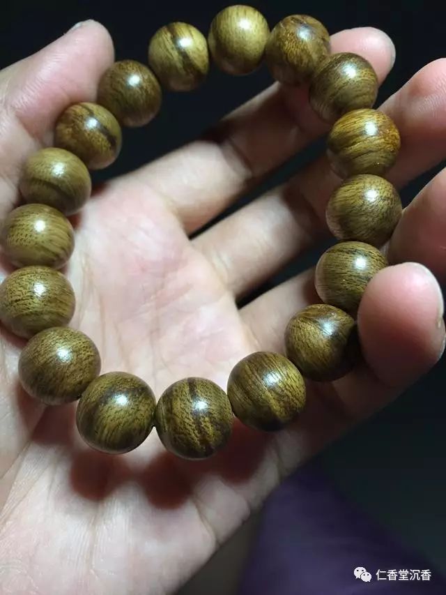 正宗沉香手串的价格多少,越南沉香手串价格表大全