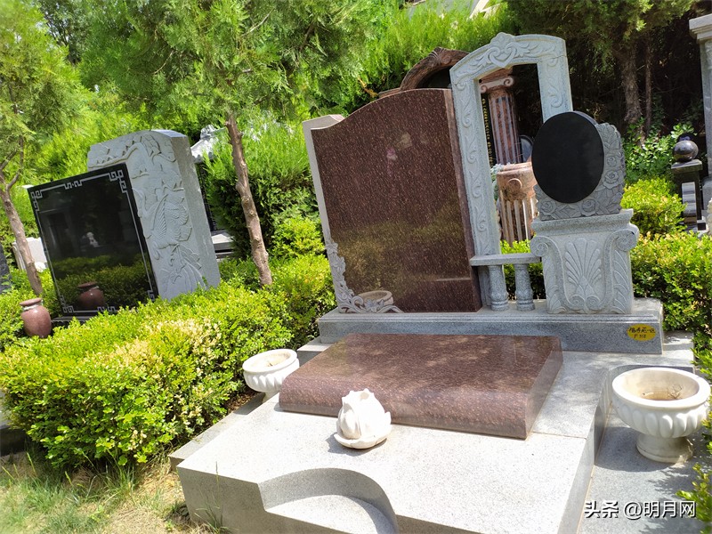 选择墓地应该考虑哪些方面呢,选择墓地风水需要注意的十大忌讳