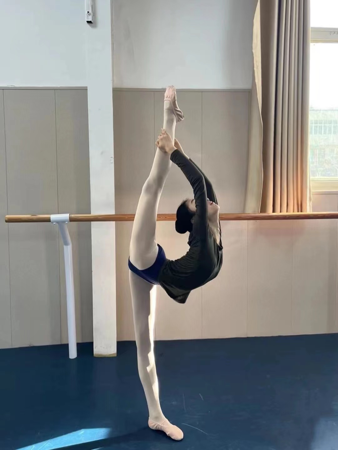 父母都不高，她却长到了170！揭秘「三段式身高管理法」