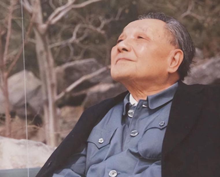 86年*伯承刘**逝世，邓公审定追悼会名单后催促：快给武汉军区打电话