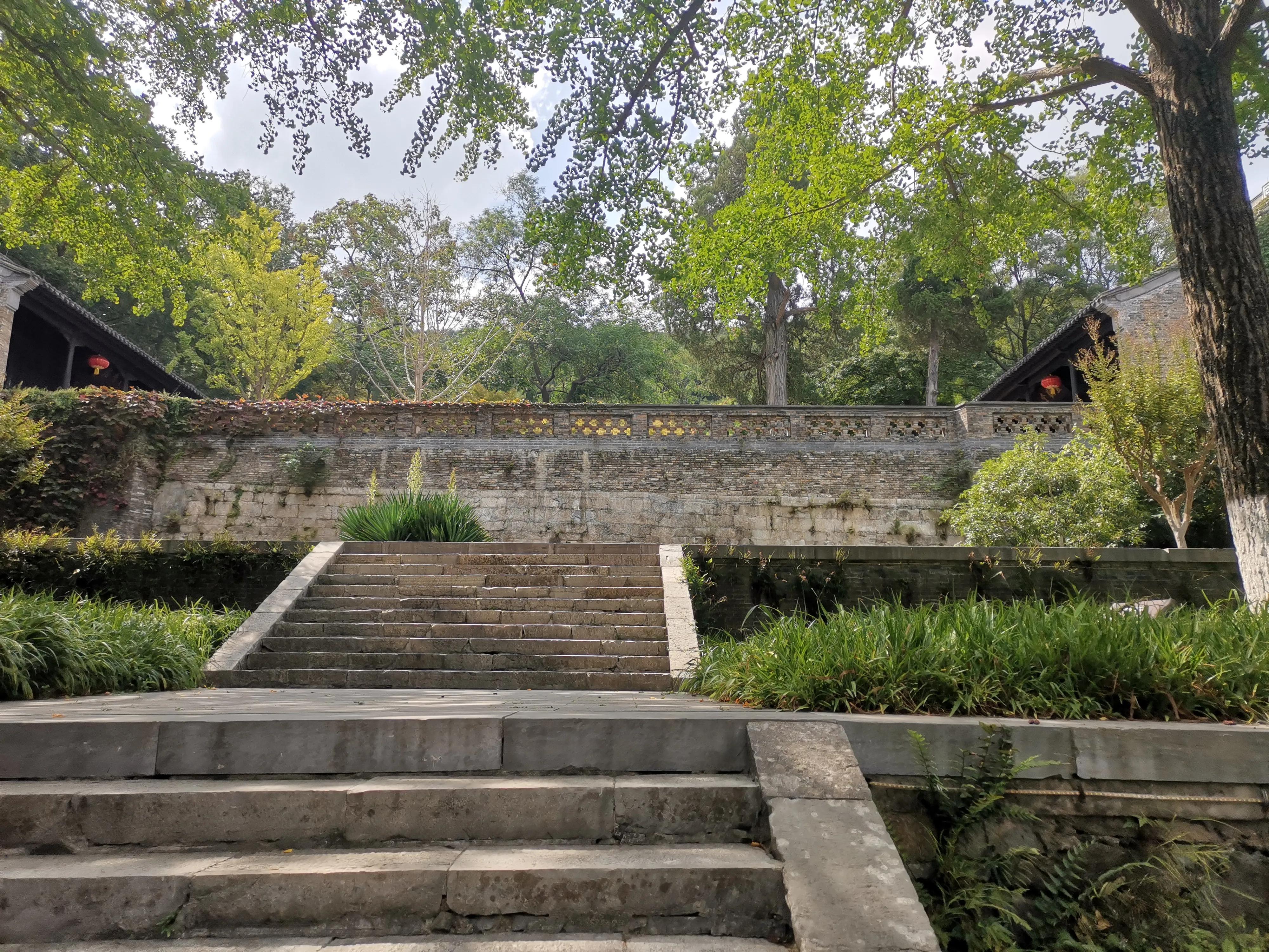 南京出发到镇江一日游跟团多少钱,南京去镇江旅行攻略路线