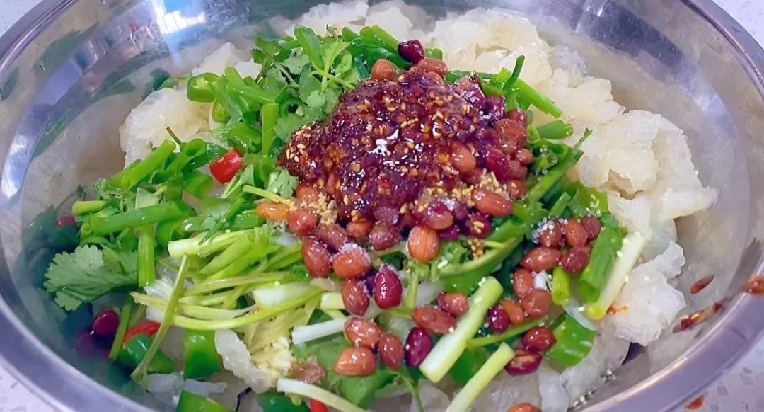 什么食物有胶原蛋白最多让脸饱满,吃什么样的胶原蛋白能让皮肤饱满