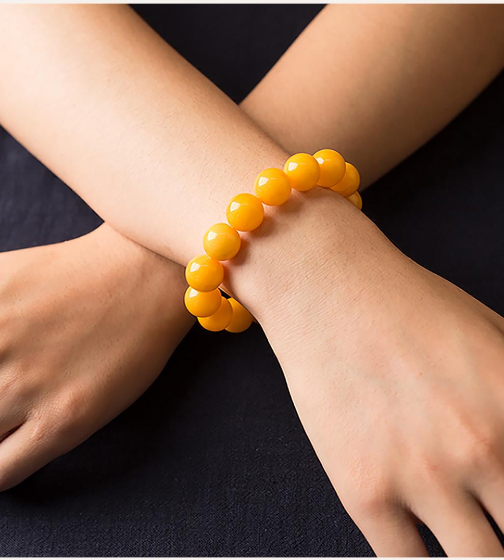 如何把玩琥珀蜜蜡手串变亮呢,琥珀蜜蜡手串适合女士吗