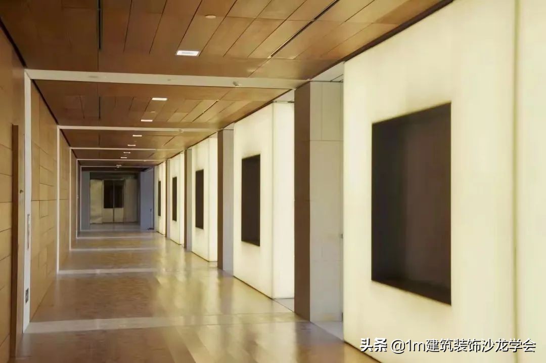 玻璃和玉石材质有什么区别,透光玉石玻璃是什么