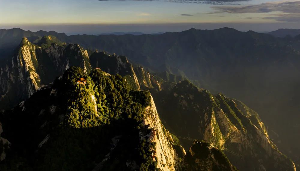 出发！华山就是你向往的“诗和远方”